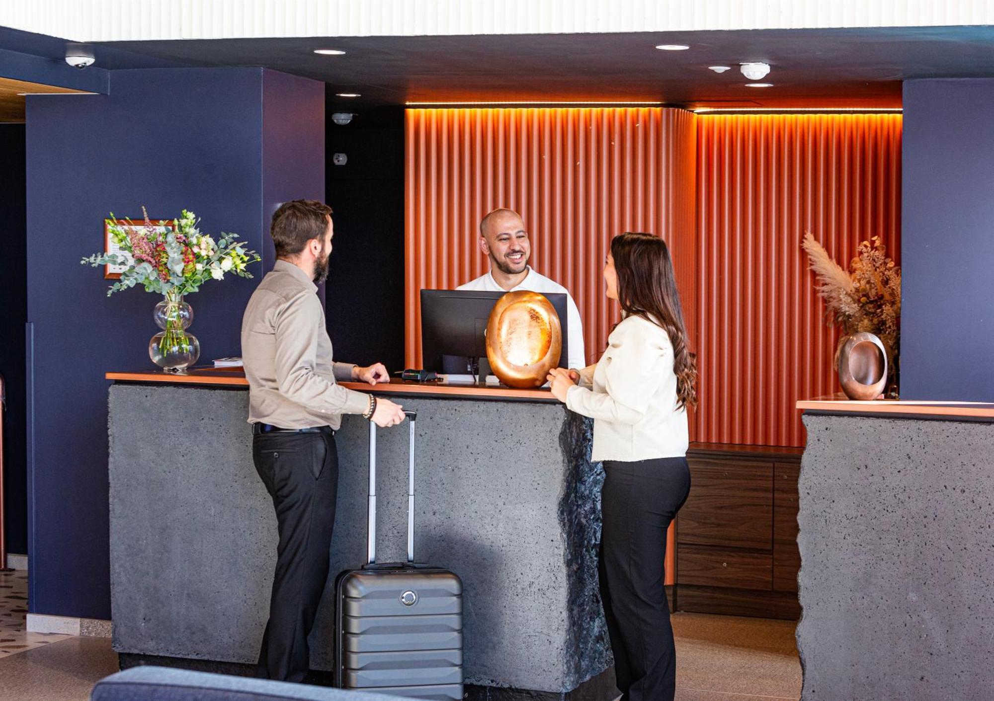 Hotel Lille Euralille - Hilton Affiliate Hotel Zewnętrze zdjęcie