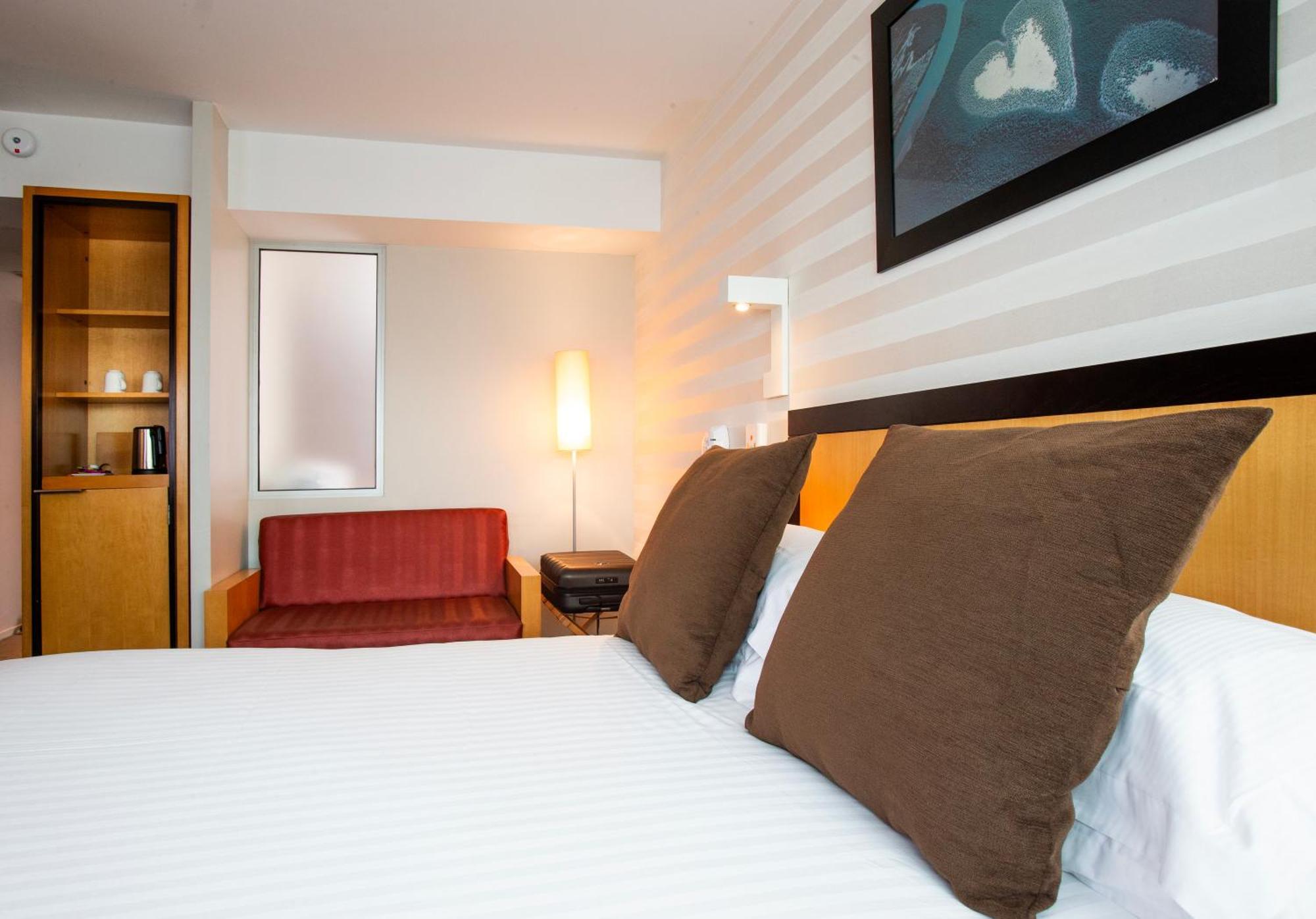 Hotel Lille Euralille - Hilton Affiliate Hotel Zewnętrze zdjęcie